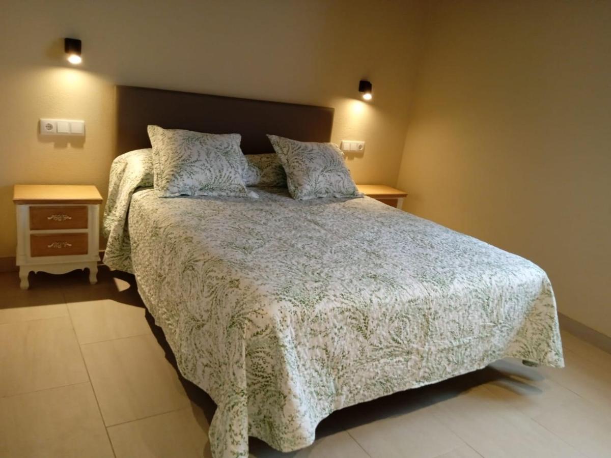 Hotel O Lar Do Alecrin Friol Esterno foto